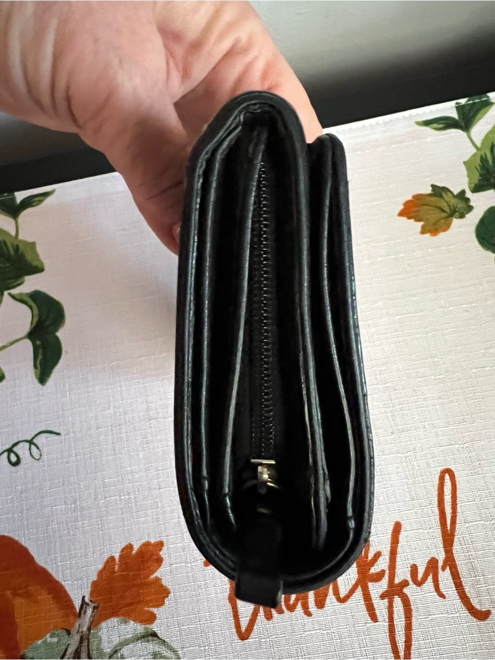 Coach Vintage Black Leather Medium Trifold Wallet white Stitching - Picture 5 of 8